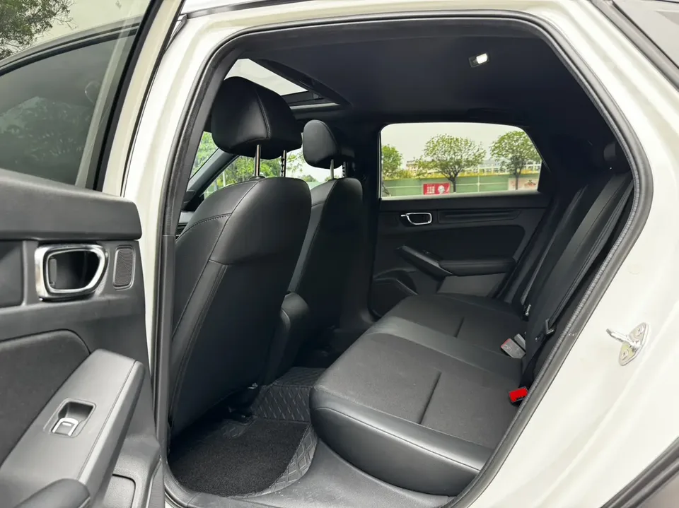 Honda CIVIC 2022 Civic 240TURBO CVT Ignition Edition 2024 — миниатюра 5