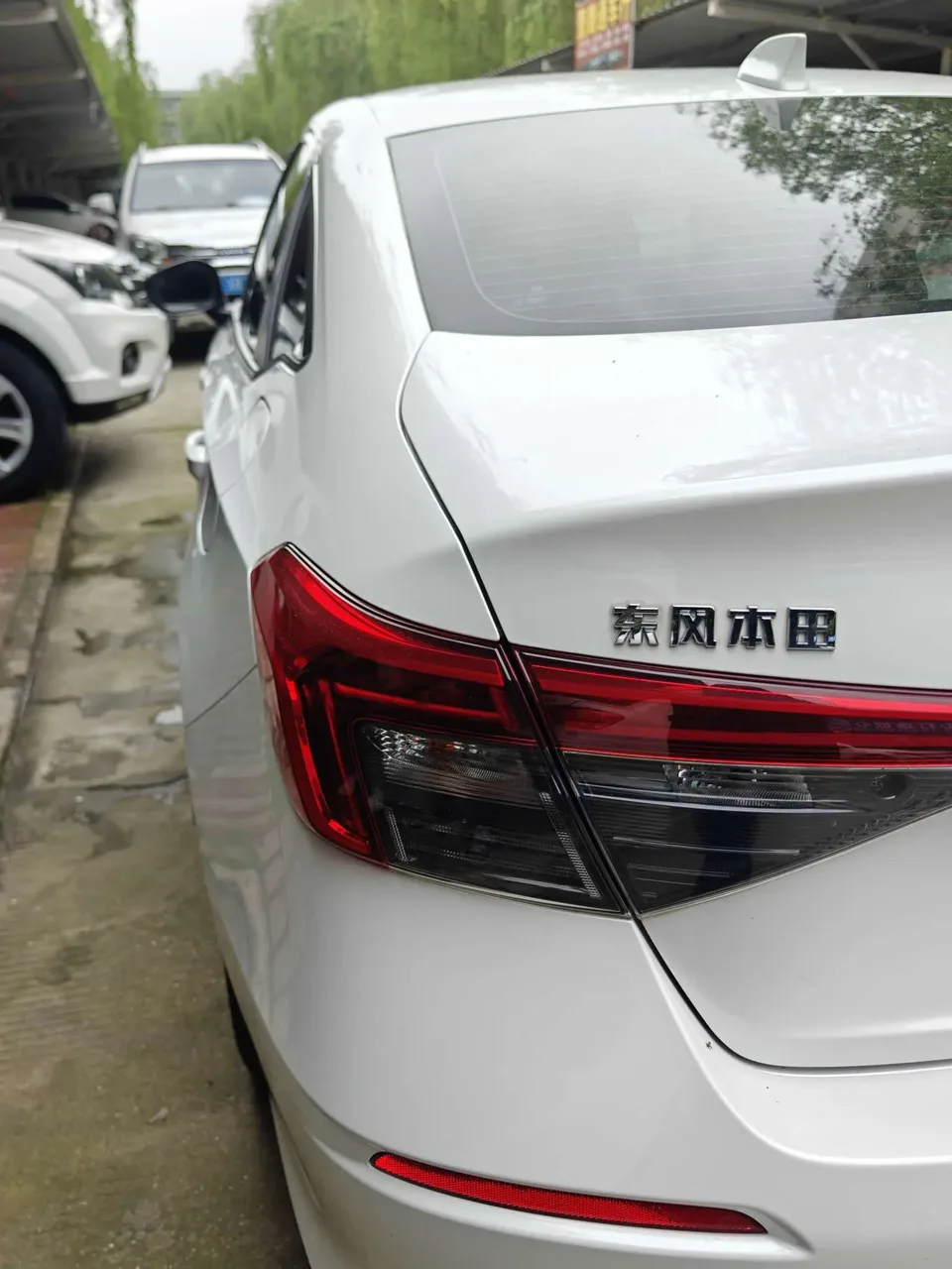 Honda CIVIC 2022 Civic 240TURBO CVT Dynamic Edition 2022 — миниатюра 2