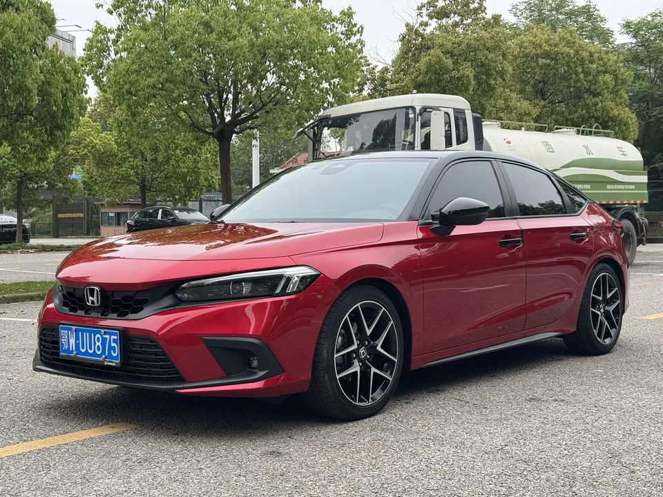 Honda CIVIC 2025