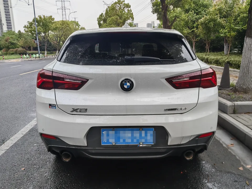 BMW X2 BMW X2 2023 sDrive25i M Sport Night Edition 2023 — миниатюра 2