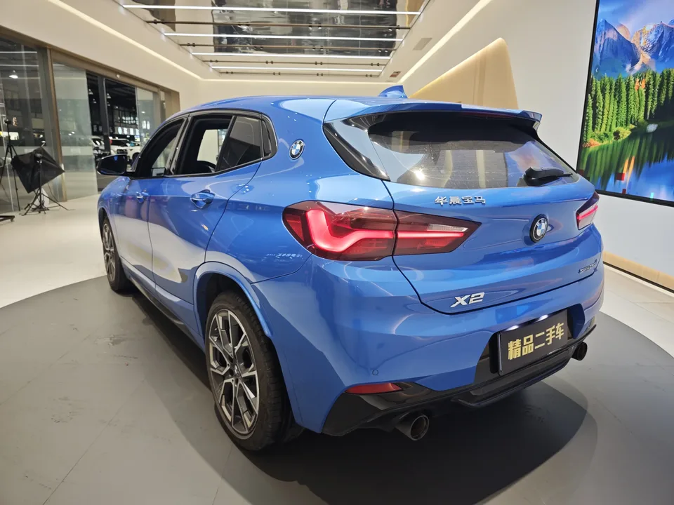 BMW X2 sDrive25i Night Edition 2022 — миниатюра 2