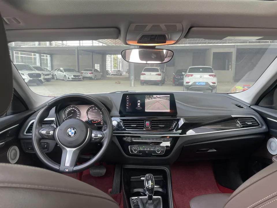 BMW 1 Series BMW 1 Series 2021 120i M Sport Night Edition 2022 — миниатюра 5