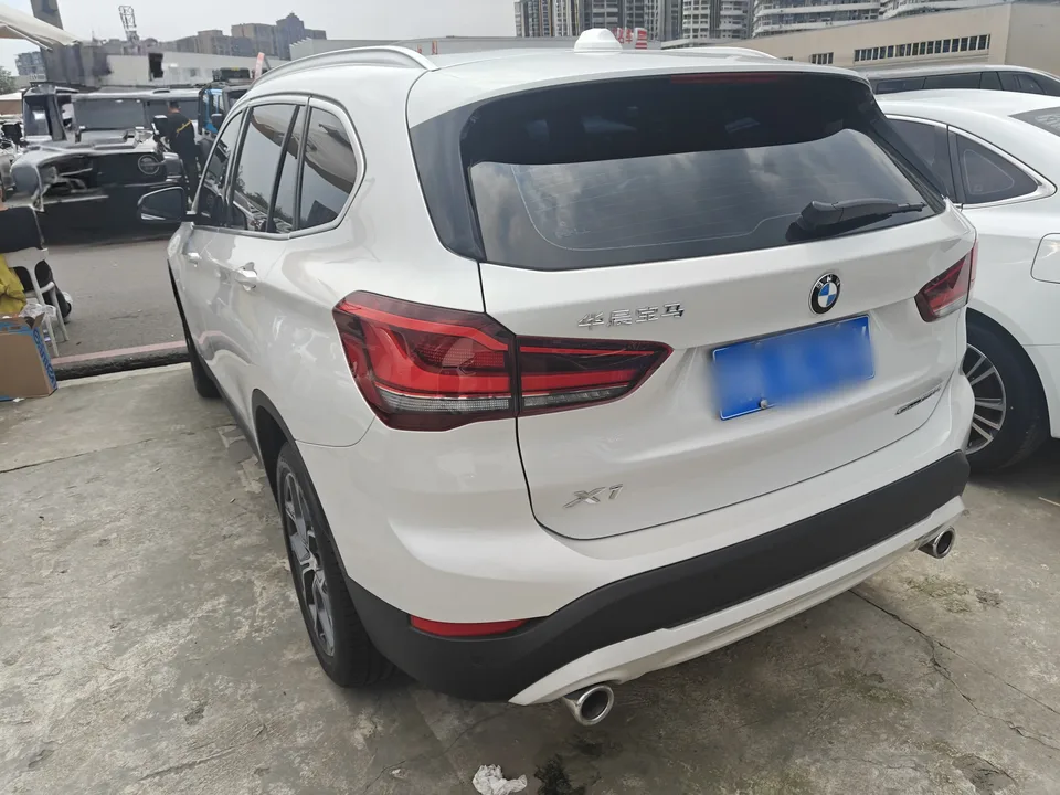 BMW X1 X1 2022 BMW X1 2022 xDrive25Li Exclusive Model 2023 — thumbnail 4