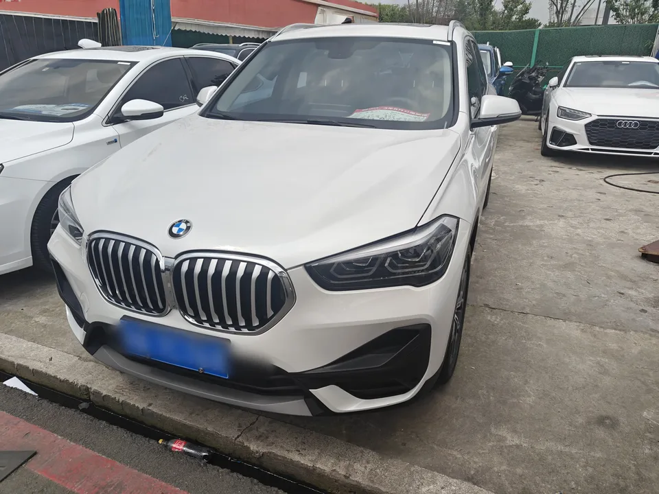BMW X1 X1 2022 BMW X1 2022 xDrive25Li Exclusive Model 2023 — photo 1, buy with delivery to Moscow