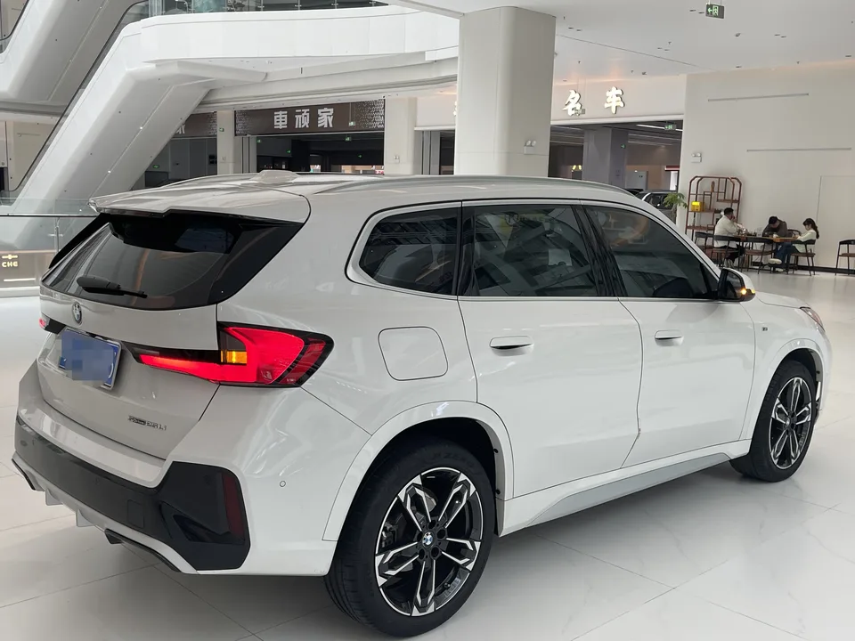 BMW X1 X1 2023 sDrive25Li M Sport Package 2023 — thumbnail 5