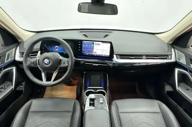 BMW X1 X1 2023 sDrive25Li X Design Package 2023 — миниатюра 3