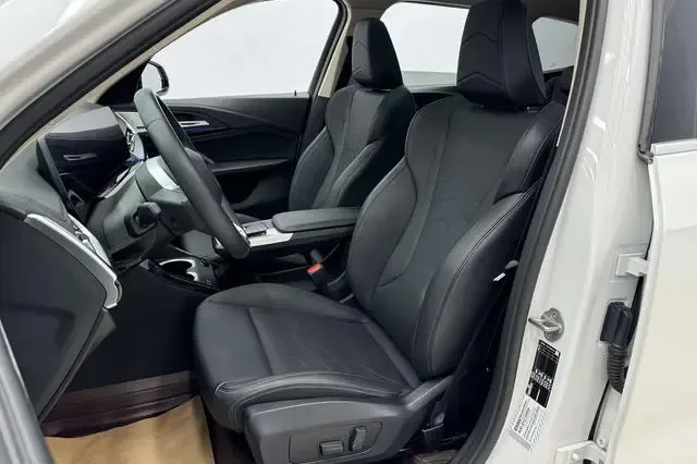 BMW X1 X1 2023 sDrive25Li X Design Package 2023 — миниатюра 4