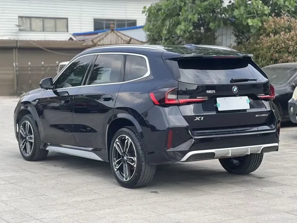 BMW X1 X1 2023 sDrive25Li X Design Package 2024 — миниатюра 4