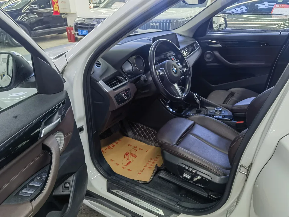 BMW X1 BMW X1 2022 sDrive20Li Premium 2022 — thumbnail 3