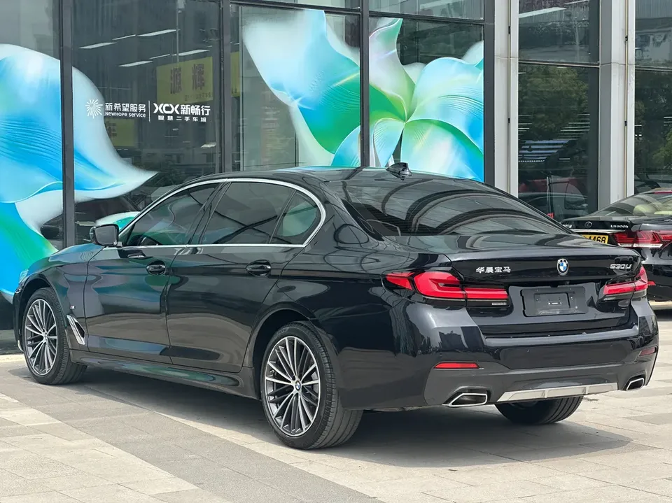 BMW 5 Series 5 Series 2023 facelift 530Li Leading M Sport Package 2023 — thumbnail 2