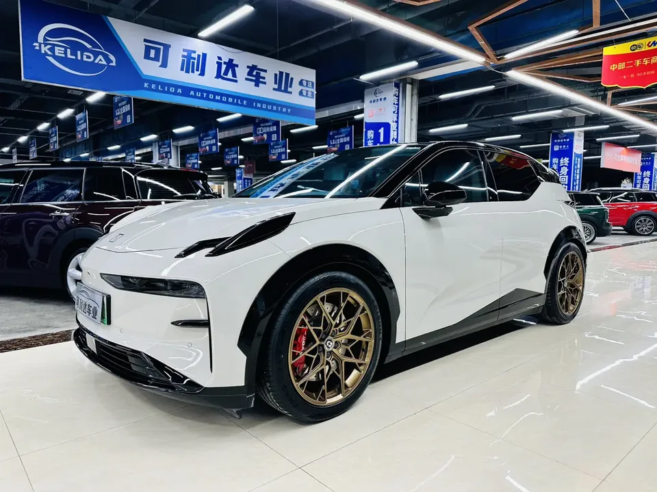 Zeekr X 2024