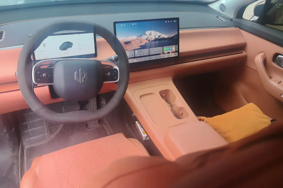 Leapmotor Zero running C10 Pure Electric 530 LiDAR Edition 2024 — миниатюра 4