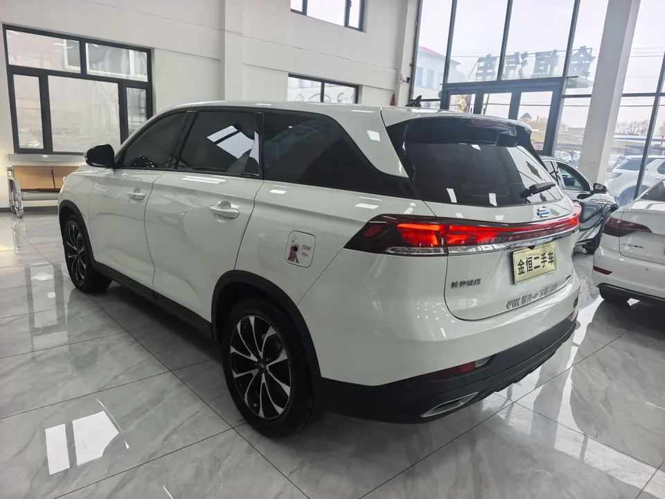 Oshan Changan Auchan X7 PLUS Changan Auchan X7 PLUS 2023 Enjoy Edition 1.5T Automatic Intelligent Enjoyment 2023 — thumbnail 4