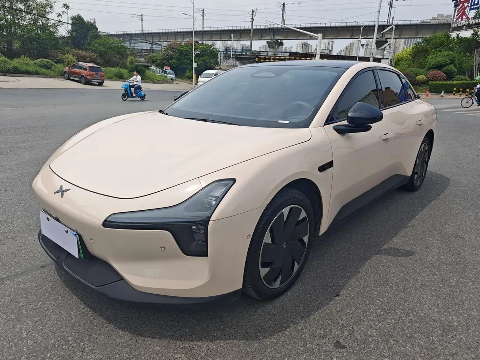 XPeng Xiaopeng MONA M03 2025