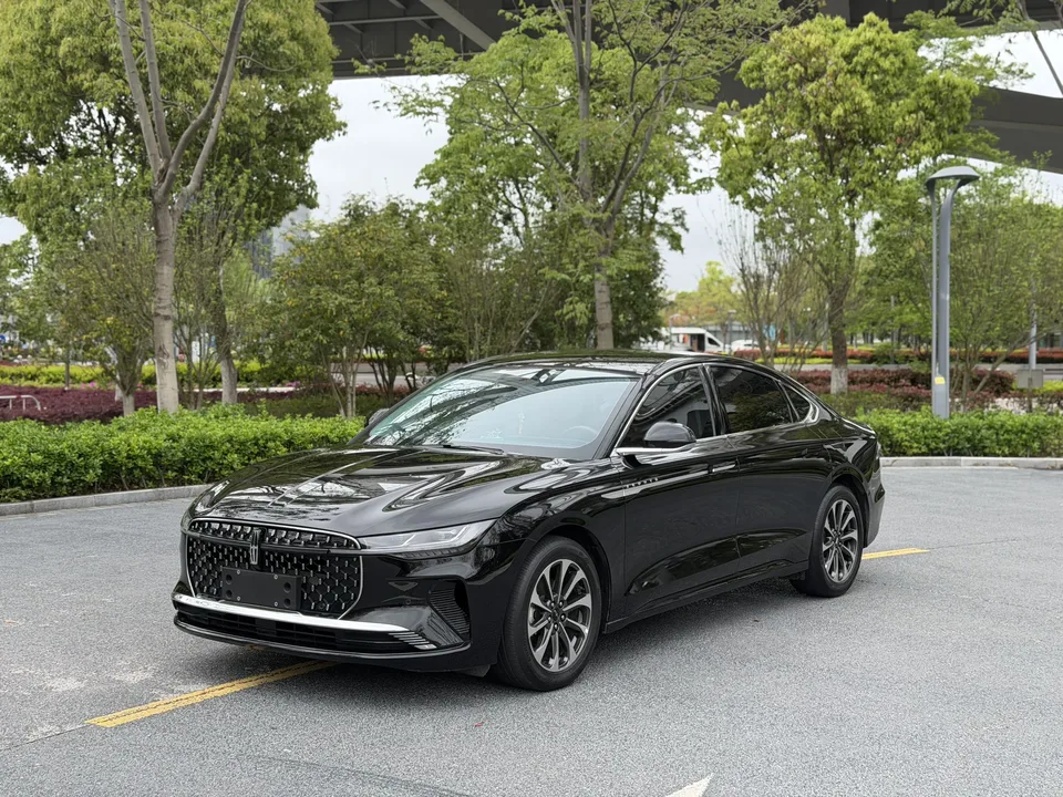 Lincoln Z 2022