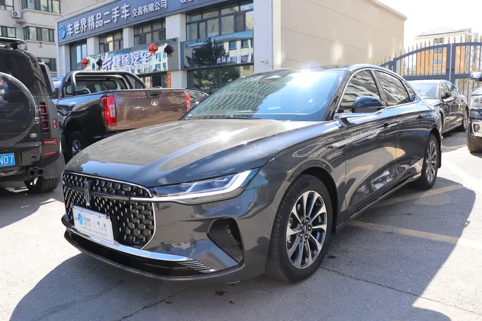 Lincoln Z 2022