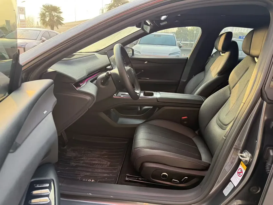 Deepal dark blue L07 230Max Qiankun Intelligent Driving ADS SE Edition 2024 — миниатюра 5