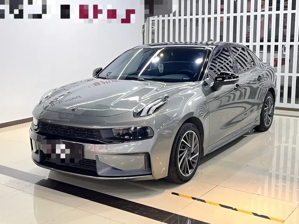 Lynk & Co 03 2022