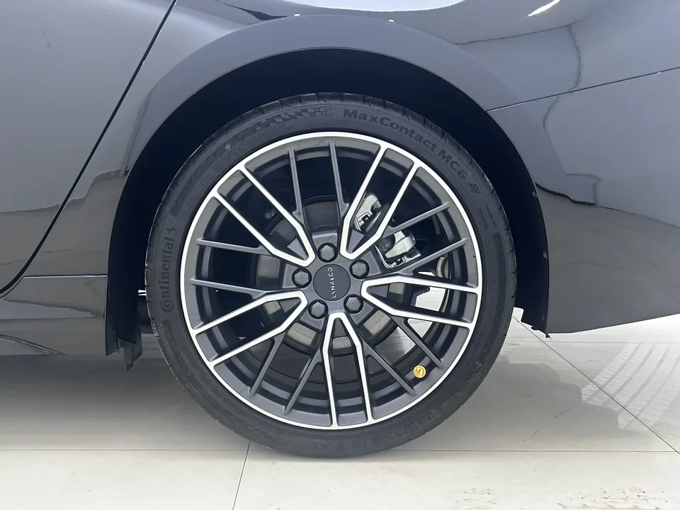 Lynk & Co 03 Lynk & Co 03 2025 2.0TD DCT Champion Edition Pro 2025 — миниатюра 5