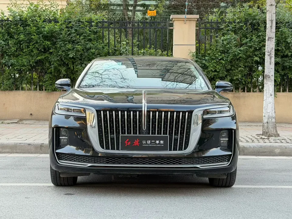 Hongqi H9 2.0T Intelligent Connection Flagship Edition 2023 — фото 1, купить с доставкой в Москву