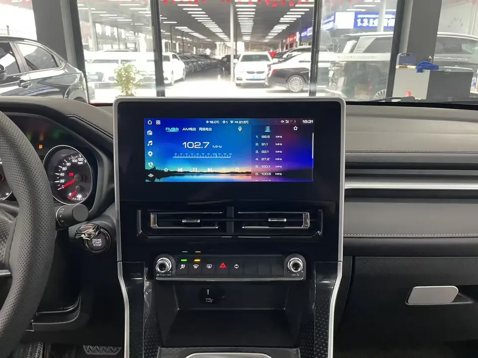 Haval M6 PLUS 1.5T DCT Elite Intelligent Connected Model 2023 — миниатюра 3