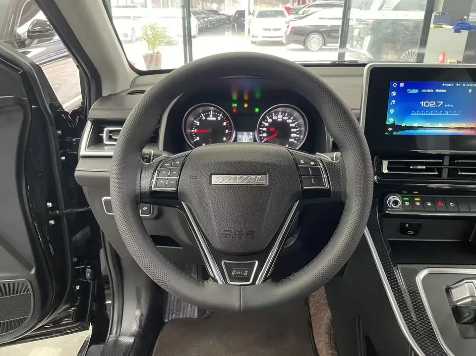 Haval M6 PLUS 1.5T DCT Elite Intelligent Connected Model 2023 — миниатюра 4