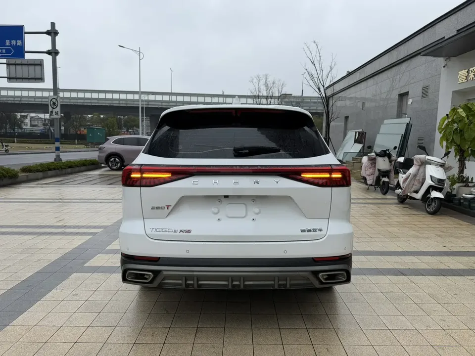 Chery Tiggo 8 Pro 290T two-wheel drive deep space version 5 seats 2023 — миниатюра 2