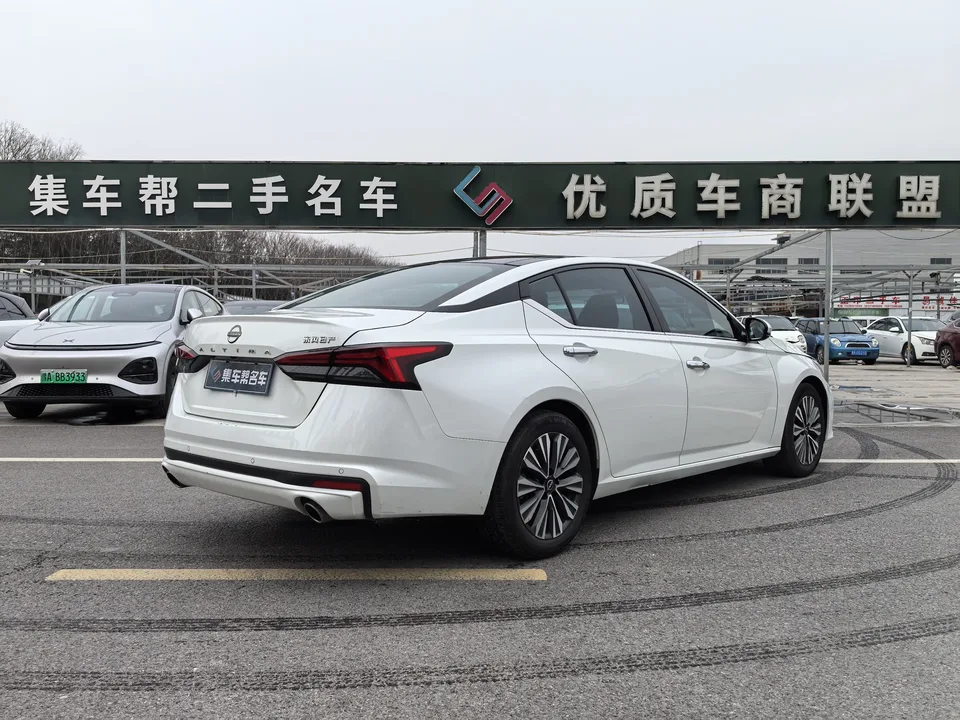Nissan Altima Teana 2.0L XL-TLS Enjoy Edition 2023 — миниатюра 2