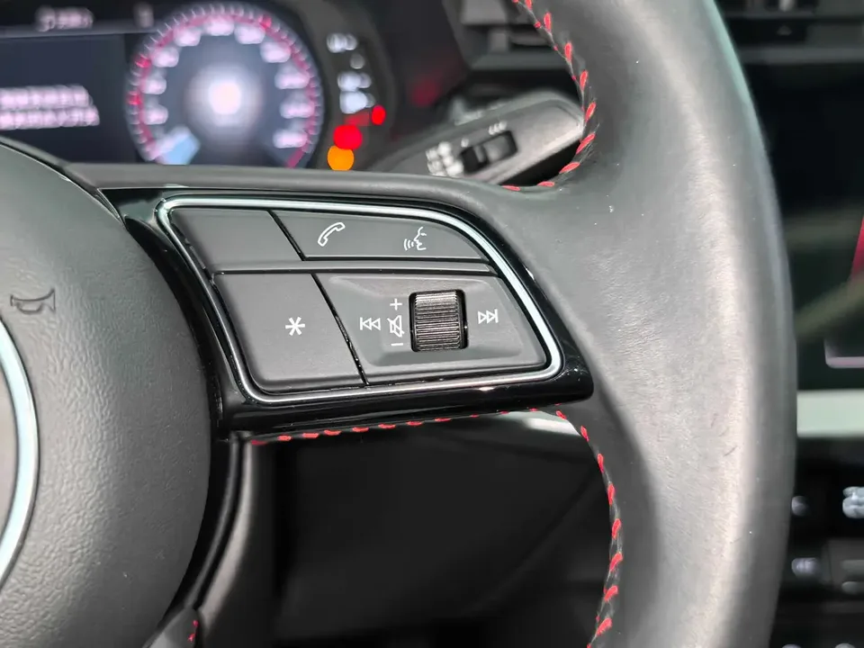 Audi A3 Sportback 35 TFSI RS Kit Burning Speed Type 2022 — миниатюра 5