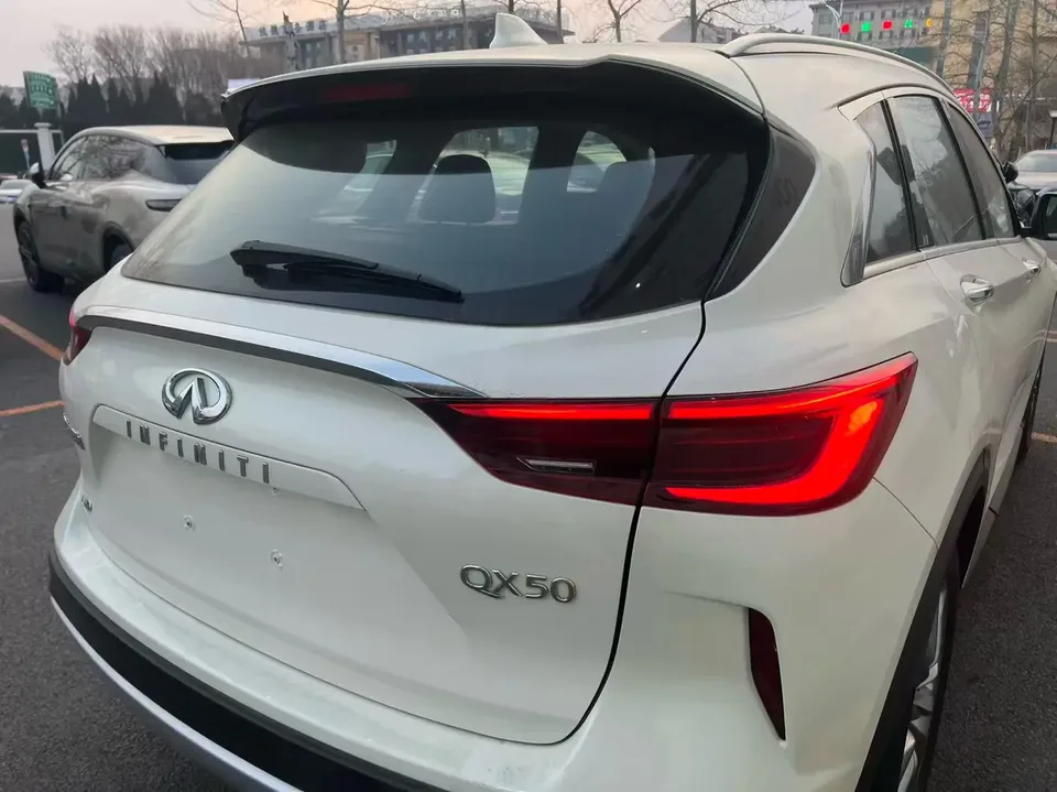 Infiniti QX50 Infiniti QX50 2022 2.0T 4WD Elite Edition 2023 — миниатюра 2