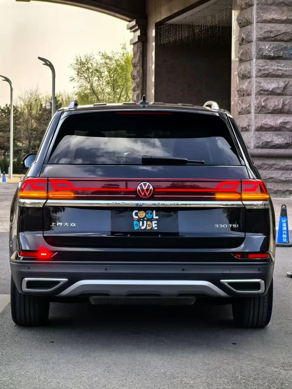 Volkswagen Teramont Teramont 2021 Touron 330TSI 2WD Luxury Edition 2022 — thumbnail 2