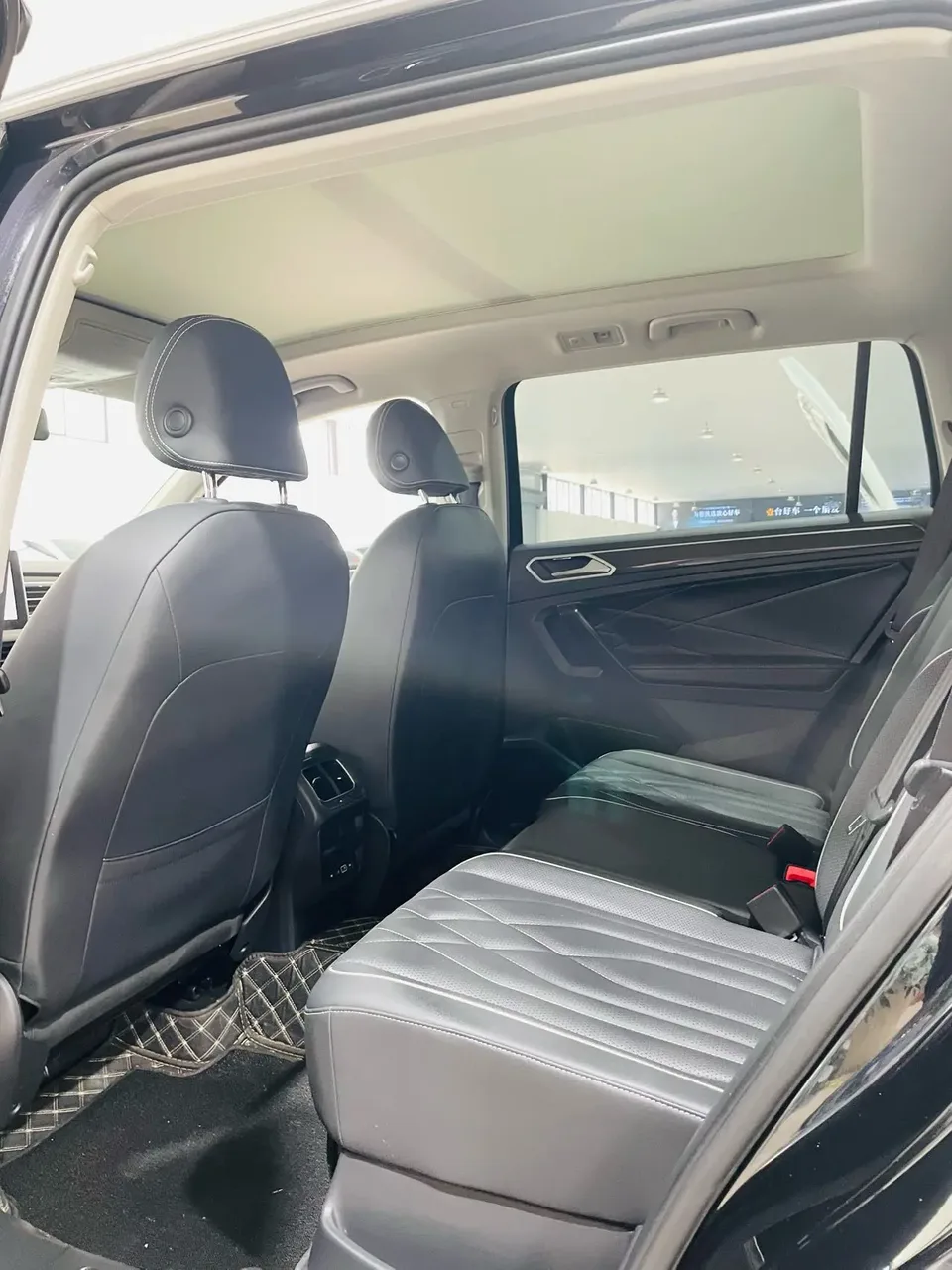 Volkswagen Tiguan L Tiguan L 2023 280TSI Chaochuang Limited Edition 2023 — миниатюра 3