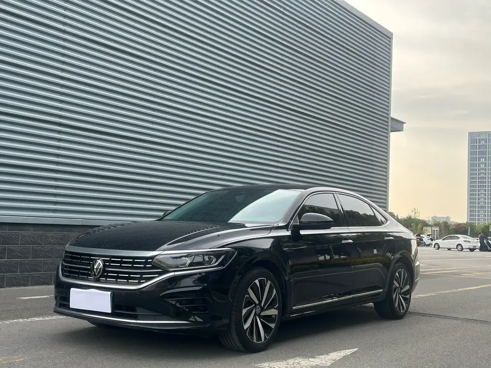 Volkswagen Passat 2024