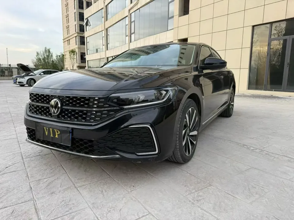 Volkswagen Passat 2022