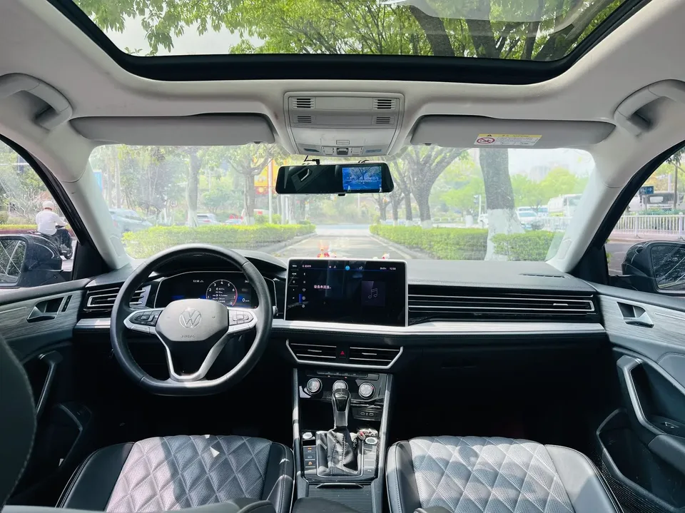 Volkswagen Sagitar 2023 Sagitar 280TSI DSG Beyond Edition 2023 — миниатюра 2