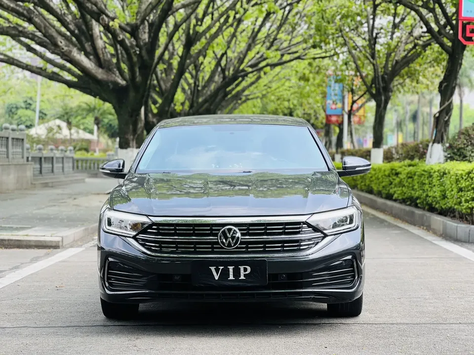 Volkswagen Sagitar 2023