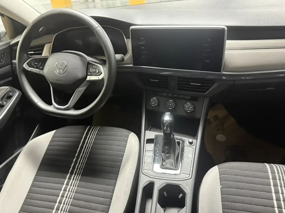Volkswagen Bora Bora 2023 200TSI DSG Changxing Edition 2023 — миниатюра 3