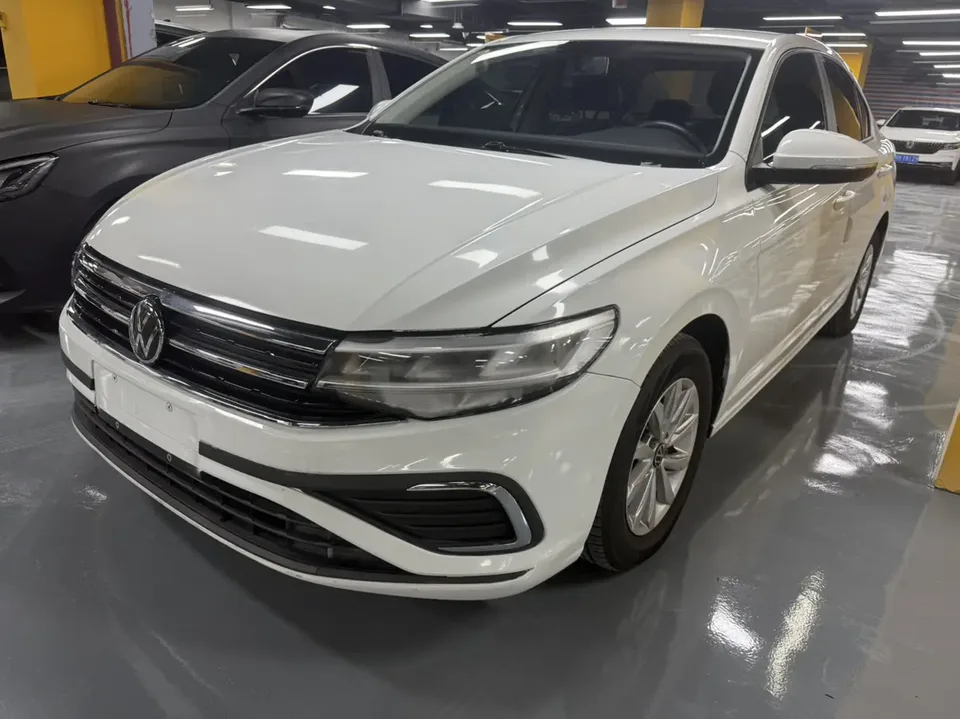Volkswagen Bora 2023