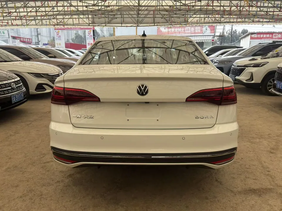 Volkswagen Bora Bora 2026 200TSI DSG Joyride Navigation Edition 2026 — thumbnail 2