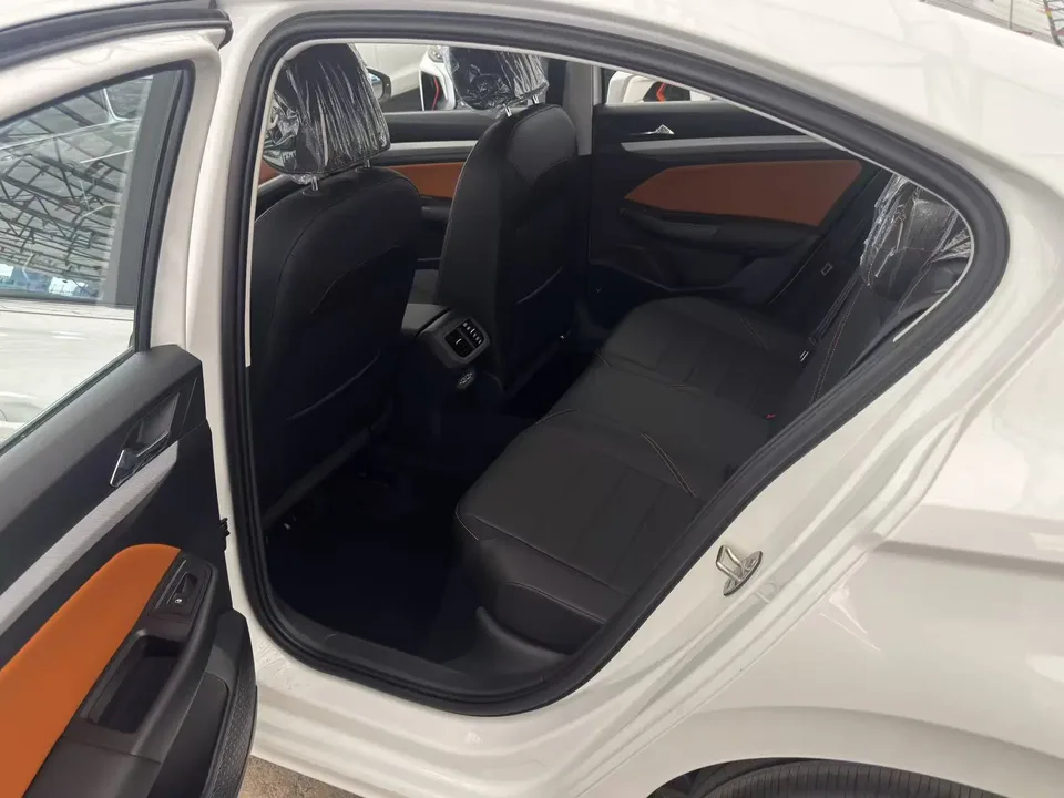 Volkswagen Bora Bora 2026 200TSI DSG Joyride Navigation Edition 2026 — thumbnail 4