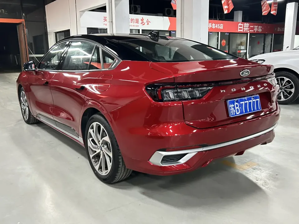 Ford Mondeo 2025 Mondeo EcoBoost 245 Extreme Edition 2024 — миниатюра 2