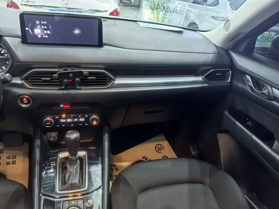 Mazda CX-5 Mazda CX-5 2025 2.0L Automatic 2WD Comfort 2024 — thumbnail 3