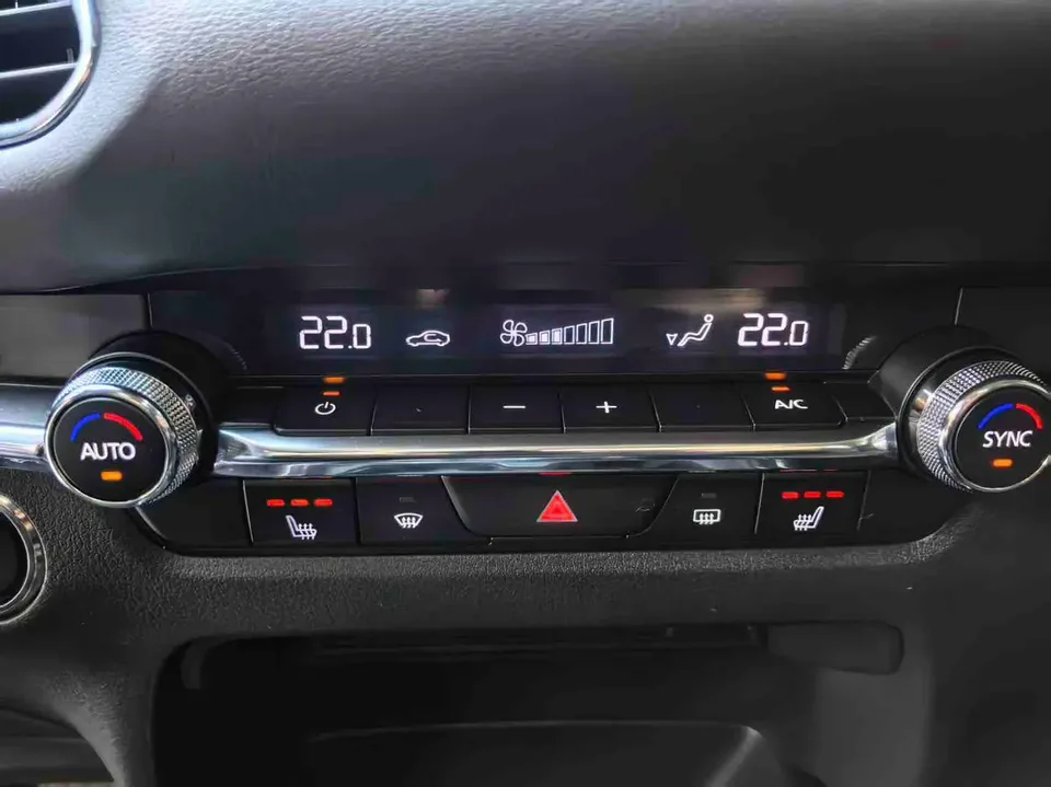 Mazda CX-30 2.0L Automatic Yaoyue Edition 2022 — миниатюра 3
