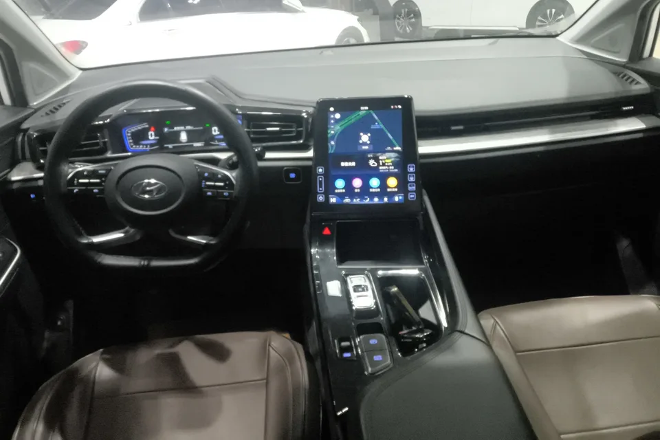 Hyundai Kustu Kustu 2021 270TGDi Premium Edition LUX 2023 — thumbnail 2