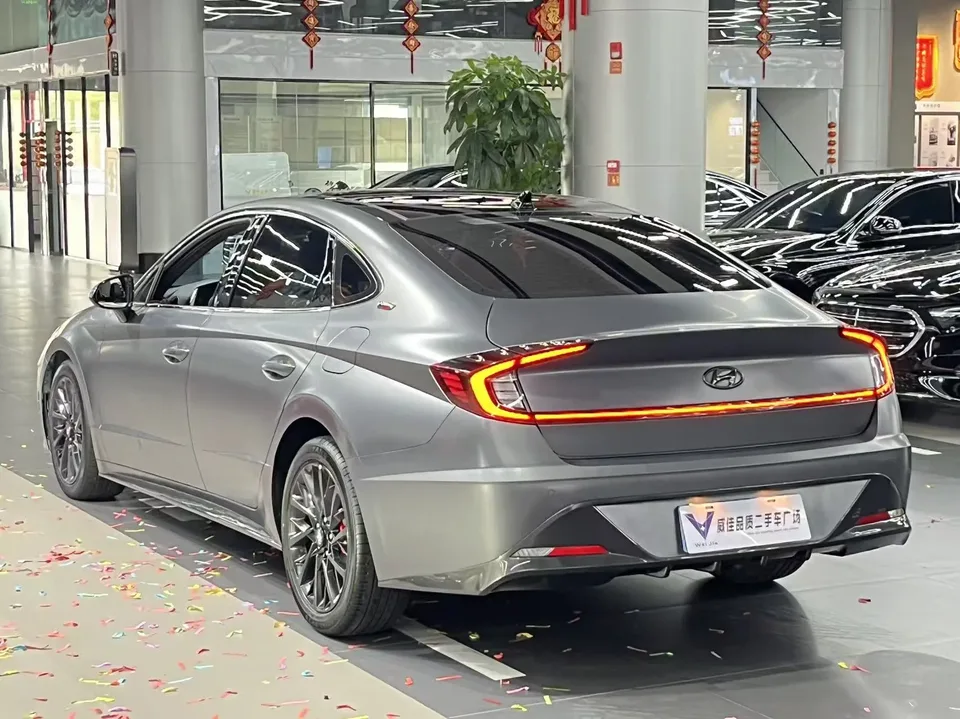 Hyundai Sonata 270TGDi 20th SE DCT 20th Anniversary Edition 2022 — миниатюра 4