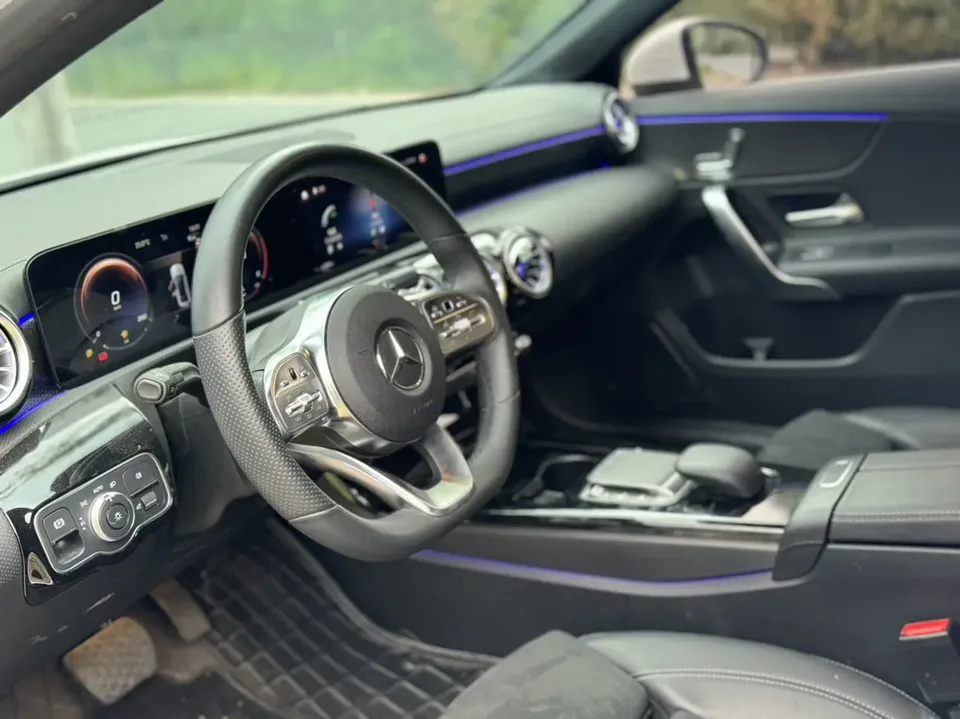 Mercedes-Benz Mercedes Benz A Class Mercedes-Benz A-Class 2023 A 200 L Sports Sedan Fashion Edition 2023 — миниатюра 3