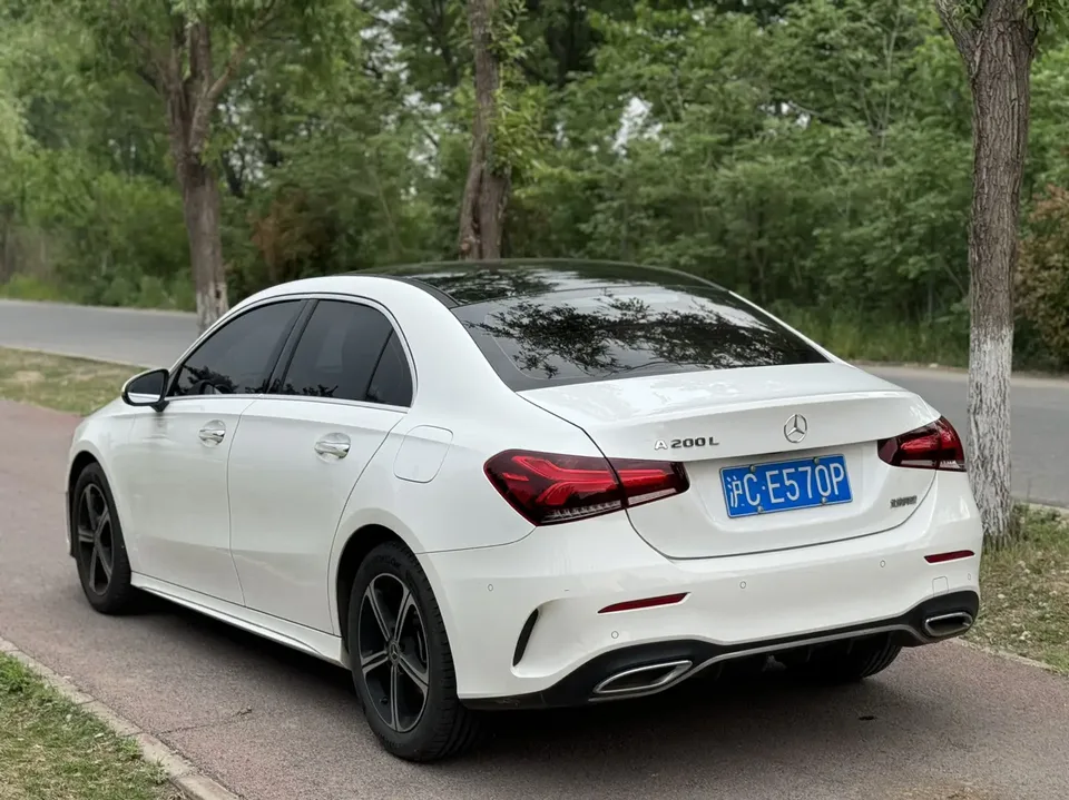 Mercedes-Benz Mercedes Benz A Class Mercedes-Benz A-Class 2023 A 200 L Sports Sedan Fashion Edition 2023 — миниатюра 4