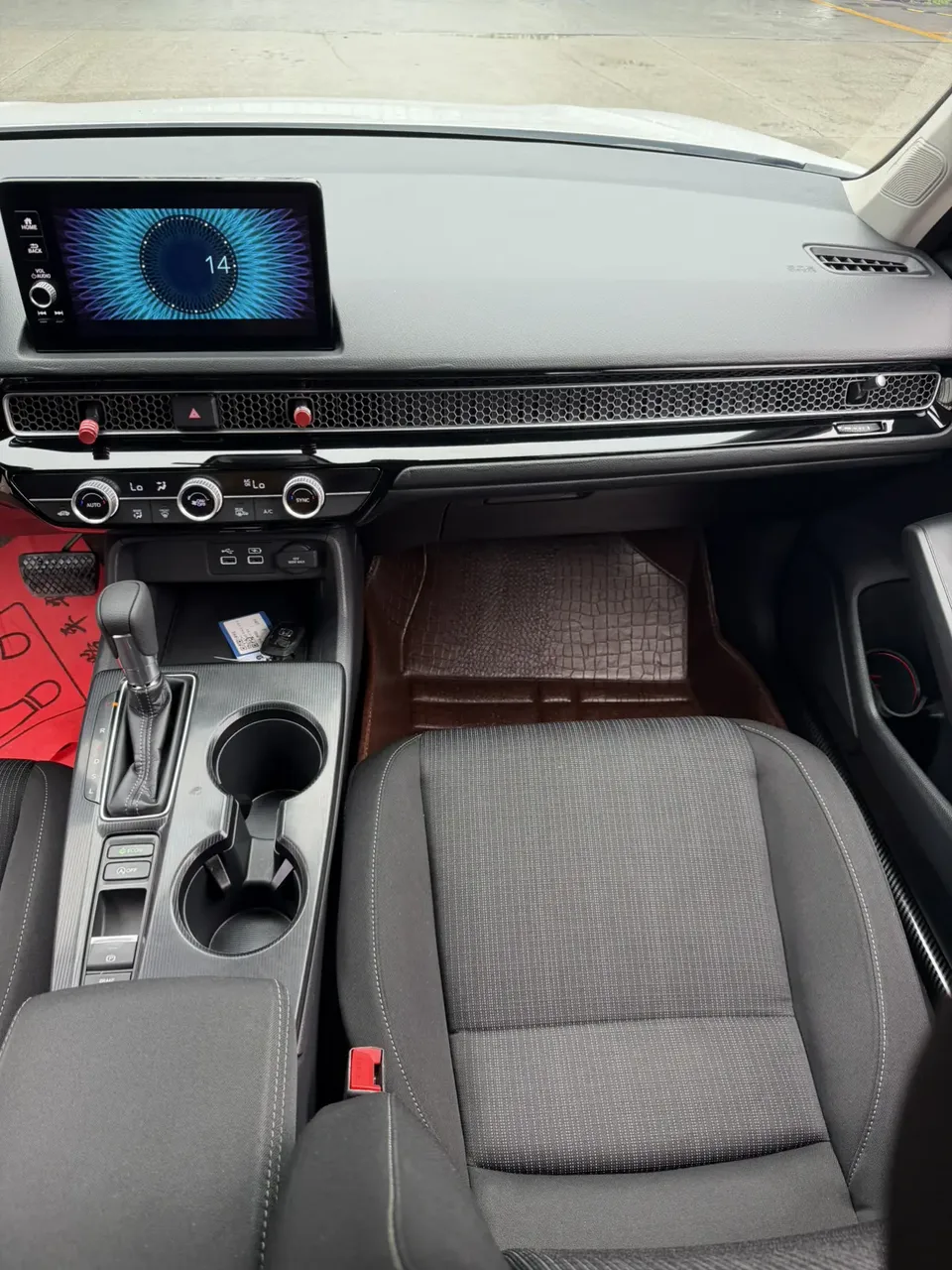 Honda CIVIC 2022 Civic 240TURBO CVT Dynamic Edition 2022 — миниатюра 3
