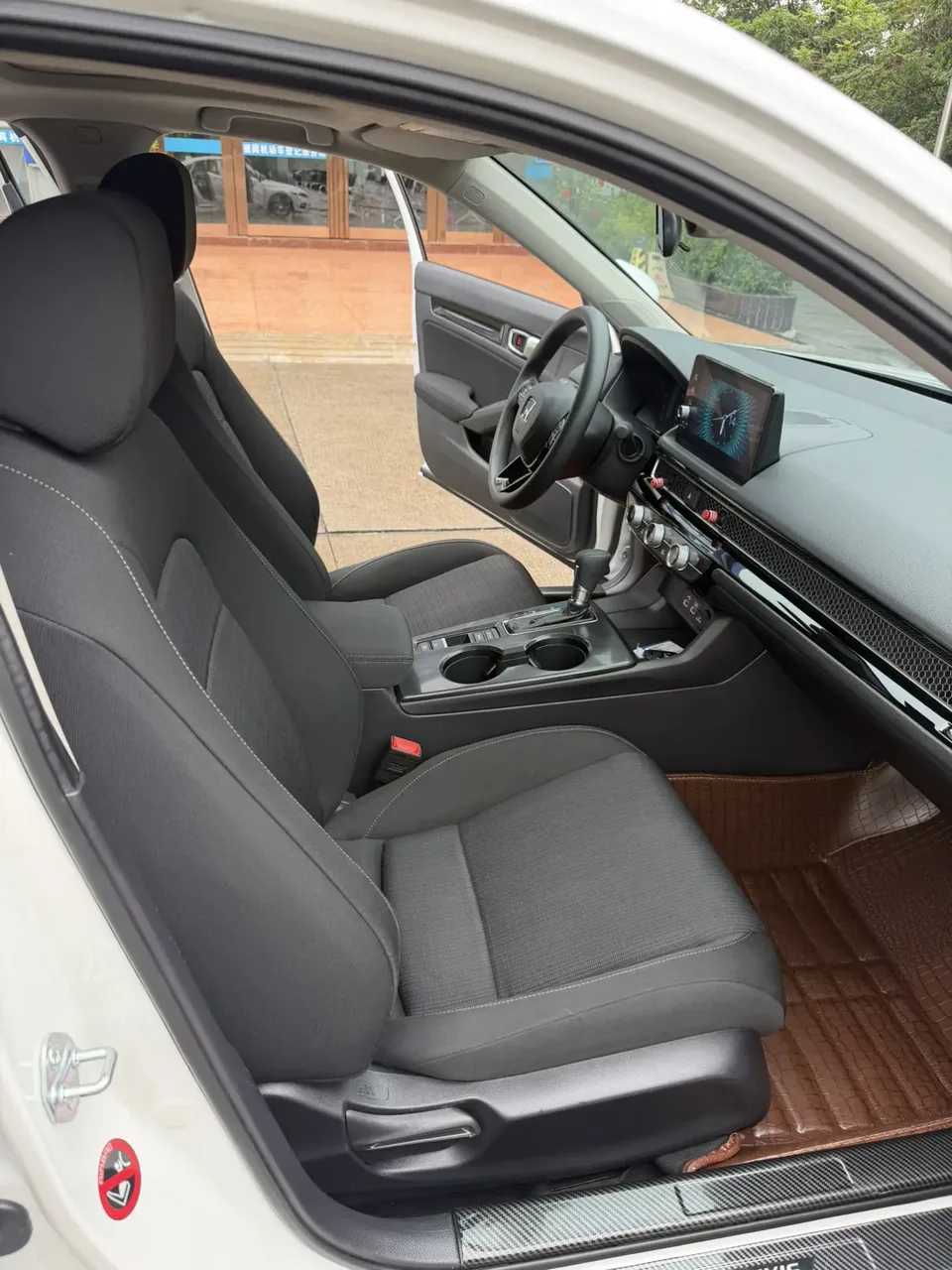 Honda CIVIC 2022 Civic 240TURBO CVT Dynamic Edition 2022 — миниатюра 4