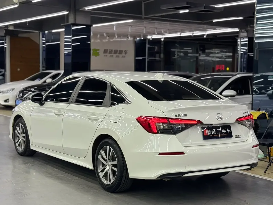 Honda CIVIC 2022 Civic 240TURBO CVT Dynamic Edition 2022 — миниатюра 4